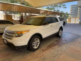 2013 Ford Explorer in Dubai used car