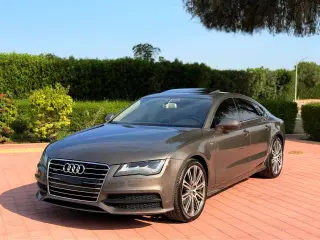 2013 Audi A7 في Dubai سيارة مستعملة