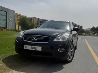2015 Infiniti QX50 in Dubai used car