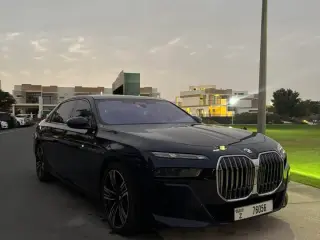 2023 BMW 7-Series في Dubai سيارة مستعملة