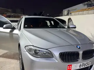 2011 BMW 5-Series في Abu Dhabi سيارة مستعملة