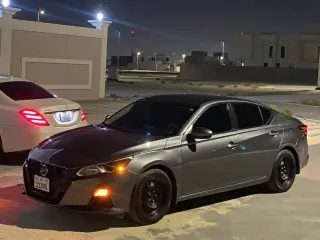 2020 Nissan Altima in Dubai used car