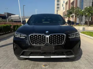 2023 BMW X4 في Dubai سيارة مستعملة