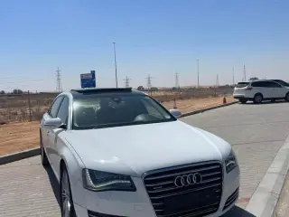 2014 Audi A8 في Sharjah سيارة مستعملة