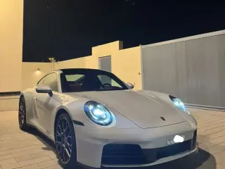 2025 Porsche 911 Carrera في Dubai سيارة مستعملة