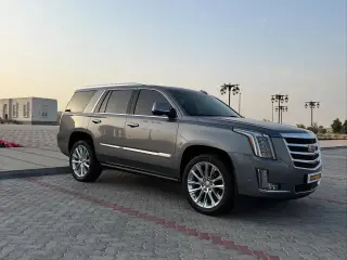 2019 Cadillac Escalade في Sharjah سيارة مستعملة