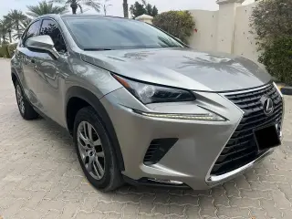 2019 Lexus NX في Dubai سيارة مستعملة