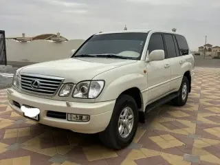 2001 Lexus LX 470 في Sharjah سيارة مستعملة