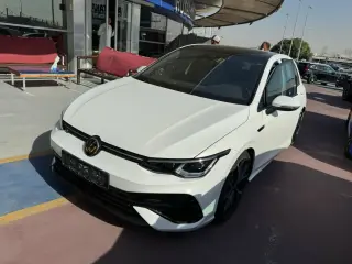 2022 Volkswagen Golf في Dubai سيارة مستعملة