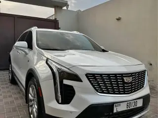 2019 Cadillac XT4 في Dubai سيارة مستعملة