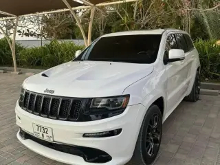 2015 Jeep Grand Cherokee في Ajman سيارة مستعملة
