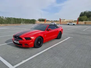 2013 Ford Mustang in Ajman used car