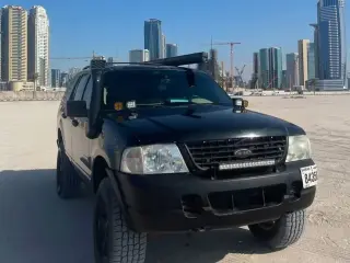 2004 Ford Explorer in Dubai used car
