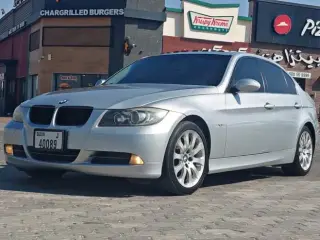 2006 BMW 3-Series في Dubai سيارة مستعملة