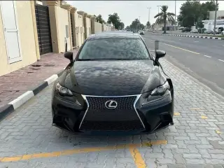 2015 Lexus IS in Sharjah used car