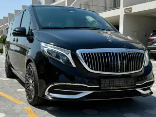 2023 Mercedes-Benz V-Class في Dubai سيارة مستعملة