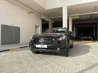 2016 Infiniti QX70 in Dubai used car