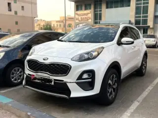 2022 Kia Sportage في Abu Dhabi سيارة مستعملة