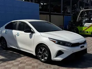 2022 Kia Forte في Ajman سيارة مستعملة
