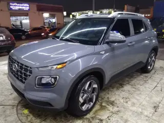 2021 Hyundai Venue في Dubai سيارة مستعملة