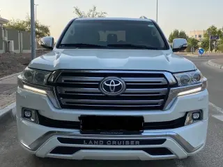 2017 Toyota Land Cruiser in Al Ain used car