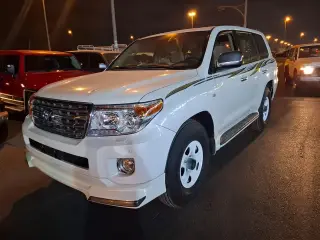 2008 Toyota Land Cruiser in Sharjah used car