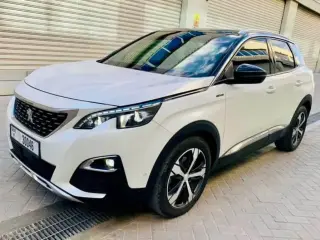 2018 Peugeot 3008 in Dubai used car