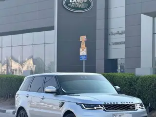 2018 Land Rover Range Rover Sport in Dubai used car