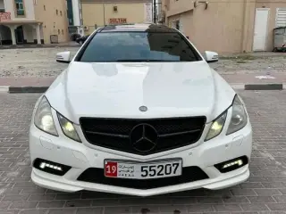2010 Mercedes-Benz E-Class في Dubai سيارة مستعملة