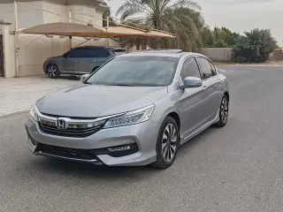 2017 Honda Accord في Sharjah سيارة مستعملة