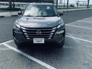 2024 Nissan Rogue in Dubai used car