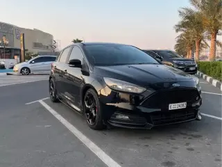2017 Ford Focus in Sharjah used car