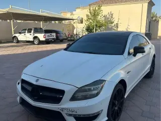 2013 Mercedes-Benz CLS في Abu Dhabi سيارة مستعملة