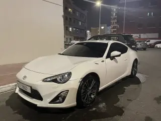 2015 Toyota 86 في Dubai سيارة مستعملة