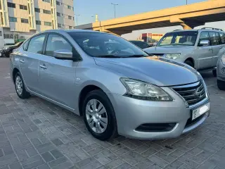 2014 Nissan Sentra في Sharjah سيارة مستعملة