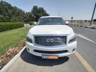 2011 Infiniti QX56 في Dubai سيارة مستعملة