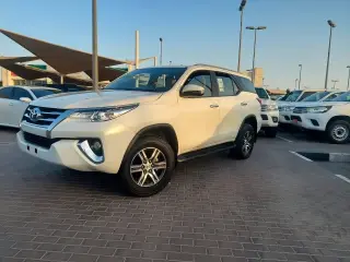 2020 Toyota Fortuner في Sharjah سيارة مستعملة