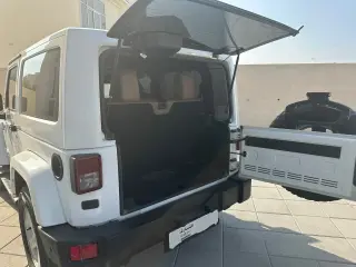 2015 Jeep Wrangler في Sharjah سيارة مستعملة