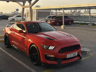 2015 Ford Mustang في Ras Al Khaimah سيارة مستعملة
