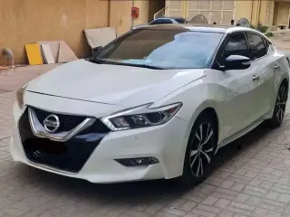 2016 Nissan Maxima in Dubai used car