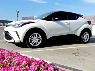 2020 Toyota CHR in Dubai used car