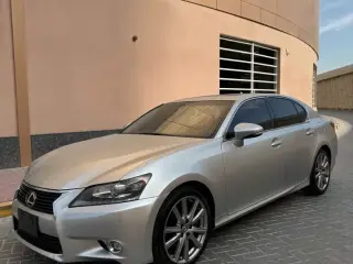 2015 Lexus GS في Ajman سيارة مستعملة