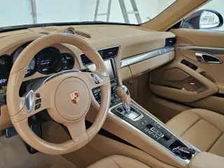 2015 Porsche 911 Carrera in Dubai used car
