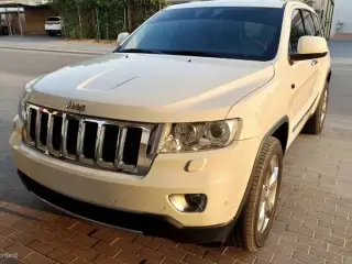 2012 Jeep Grand Cherokee in Dubai used car