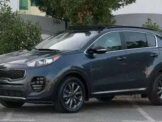 2021 Kia Sportage في Dubai سيارة مستعملة
