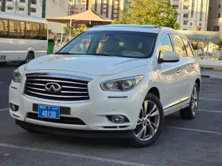 2013 Infiniti JX35 in Dubai used car