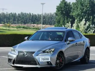2016 Lexus IS in Dubai used car
