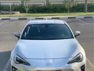 2018 Toyota 86 في Dubai سيارة مستعملة