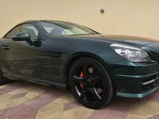2014 Mercedes-Benz SLK في Dubai سيارة مستعملة