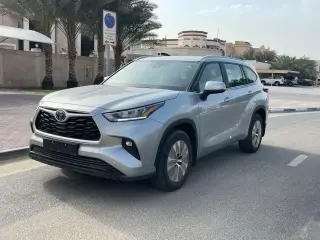 2024 Toyota Highlander in Dubai used car